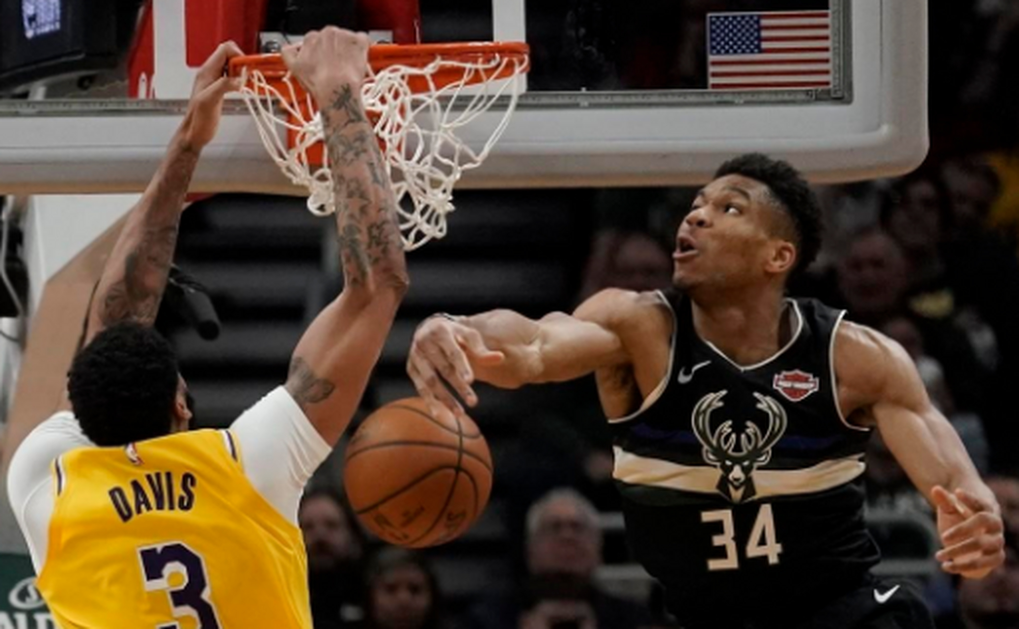 英雄联盟S15赛竞猜-关于转会期密尔沃基雄鹿备战欧篮联，远射贴柱细节曝光，信心回归，年轻球员得到机会的信息